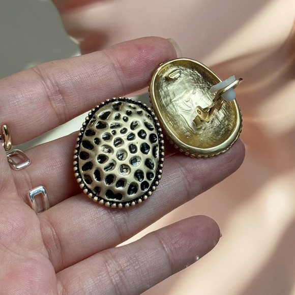 Gold and Black Leopard Pattern Earrings - Picture 4 of 6